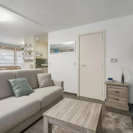 Διαμέρισμα Close To The Shopping Street *